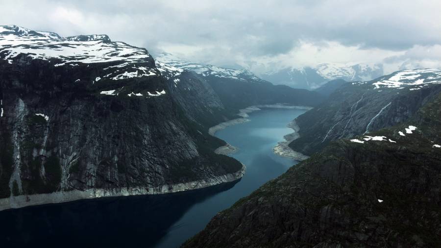 Click to view full size Ringedalsvatnet.png